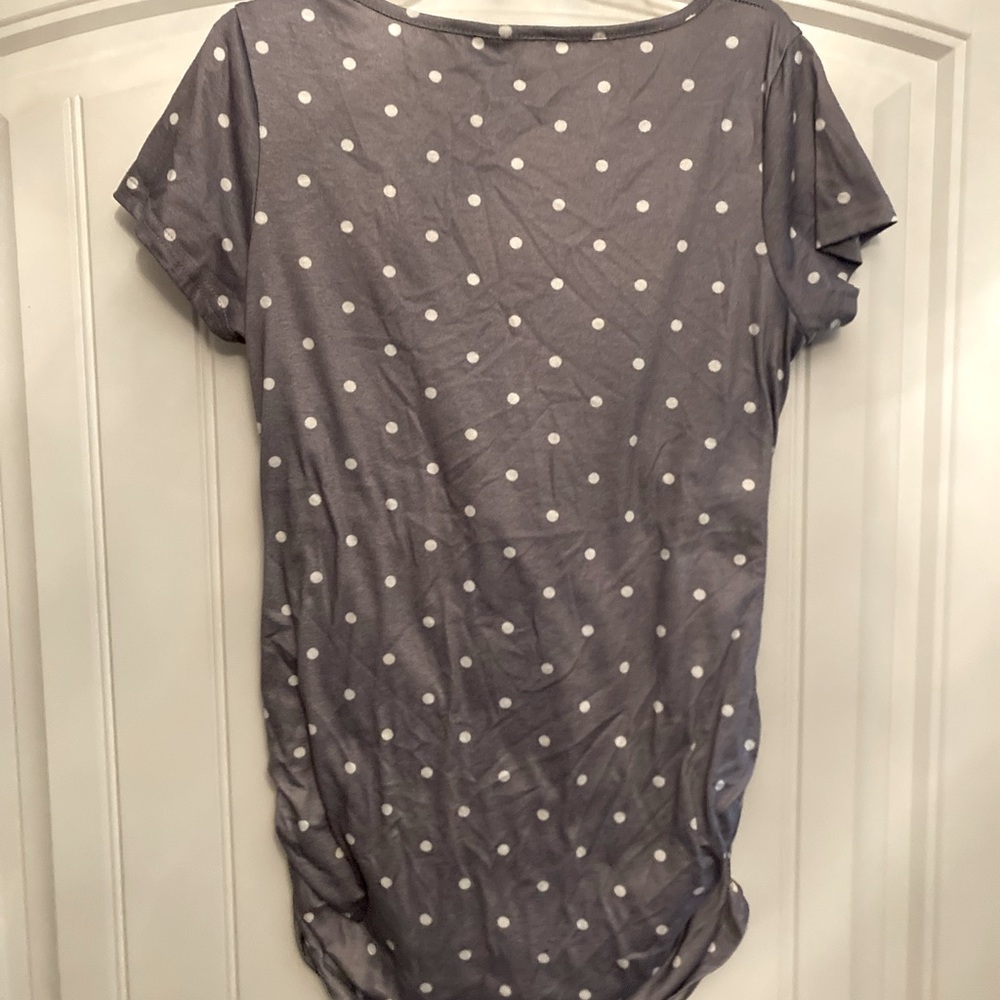 Super cute small maternity jersey blouse.